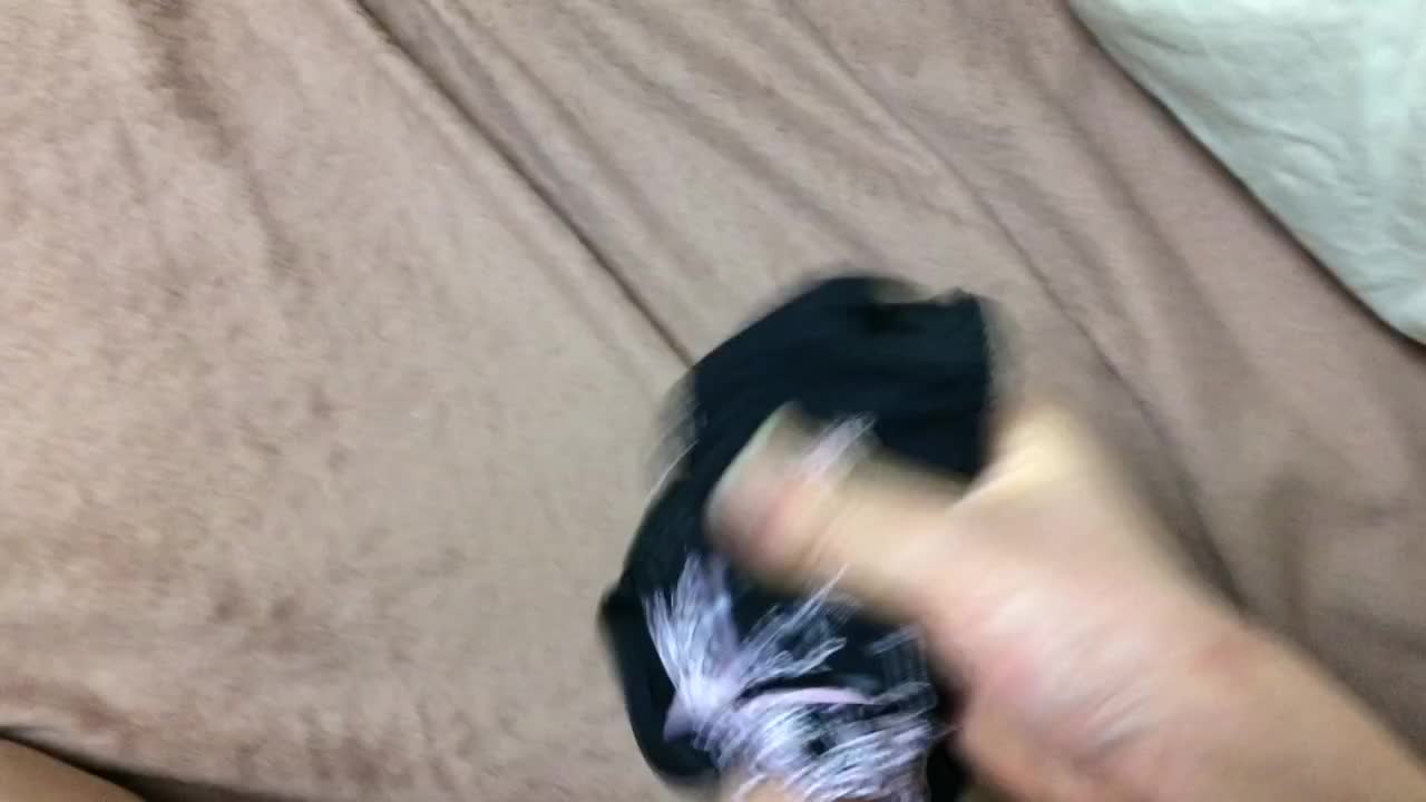 姉パンツにぶっかけ 